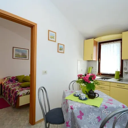 Guest house Kadum Center Near The 3*