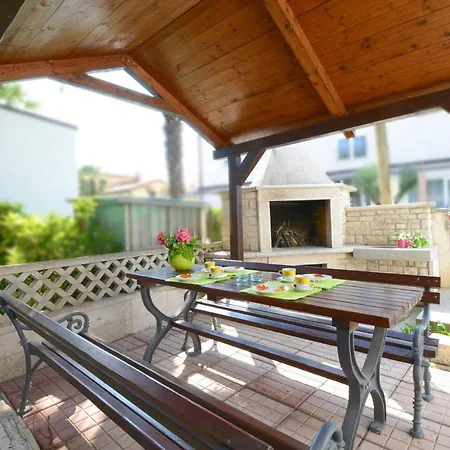 Guest house Kadum Center Near The Porec